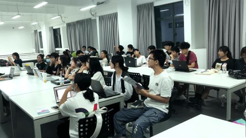 星光璀璨，創意交鋒——首屆‘南沙郵輪母港杯’青年文化藝術設計大賽金獎即將揭曉